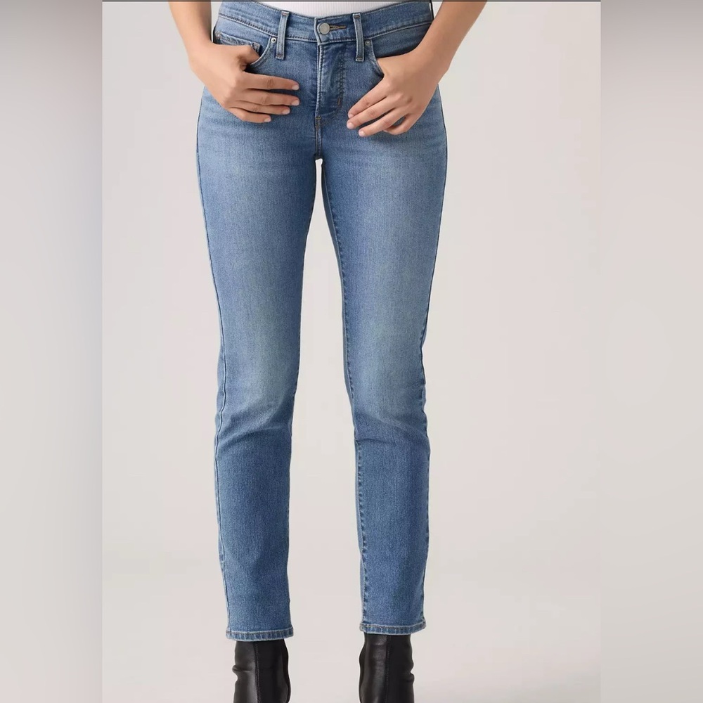Levi's Blue Straight Leg Jeans with Classic Indigo Wash